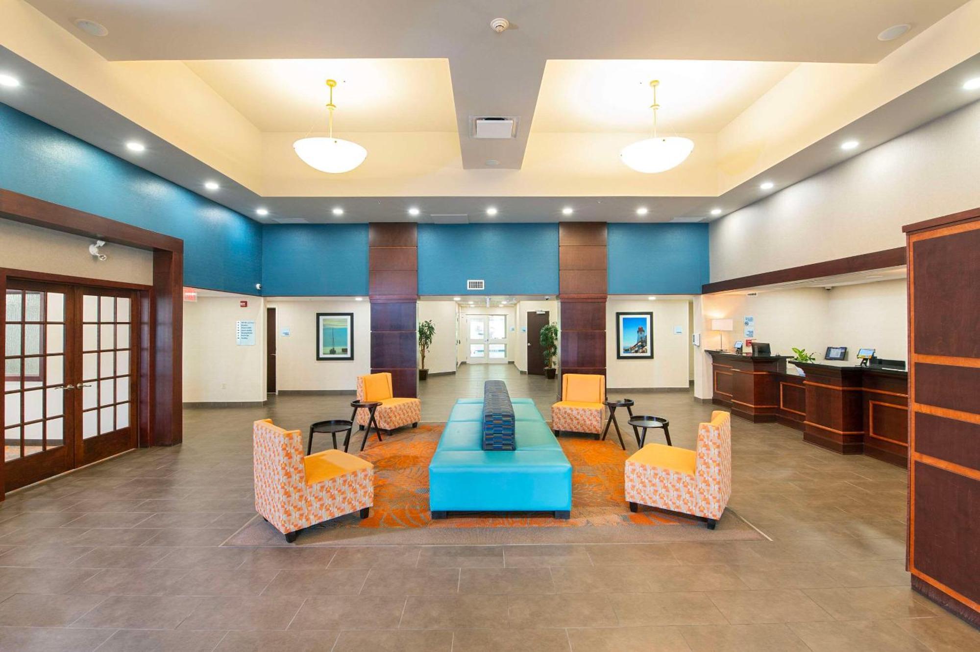Comfort Inn & Suites Kincardine Buitenkant foto